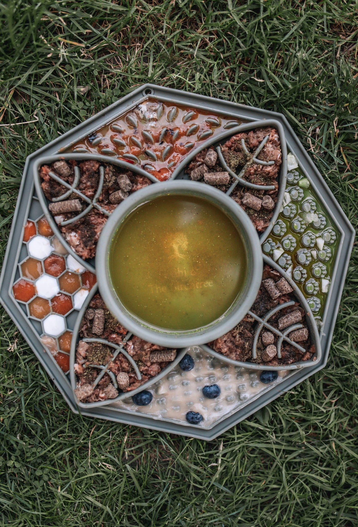 Bodhi & The Birchtree Mandala Slow Feeder In Olive