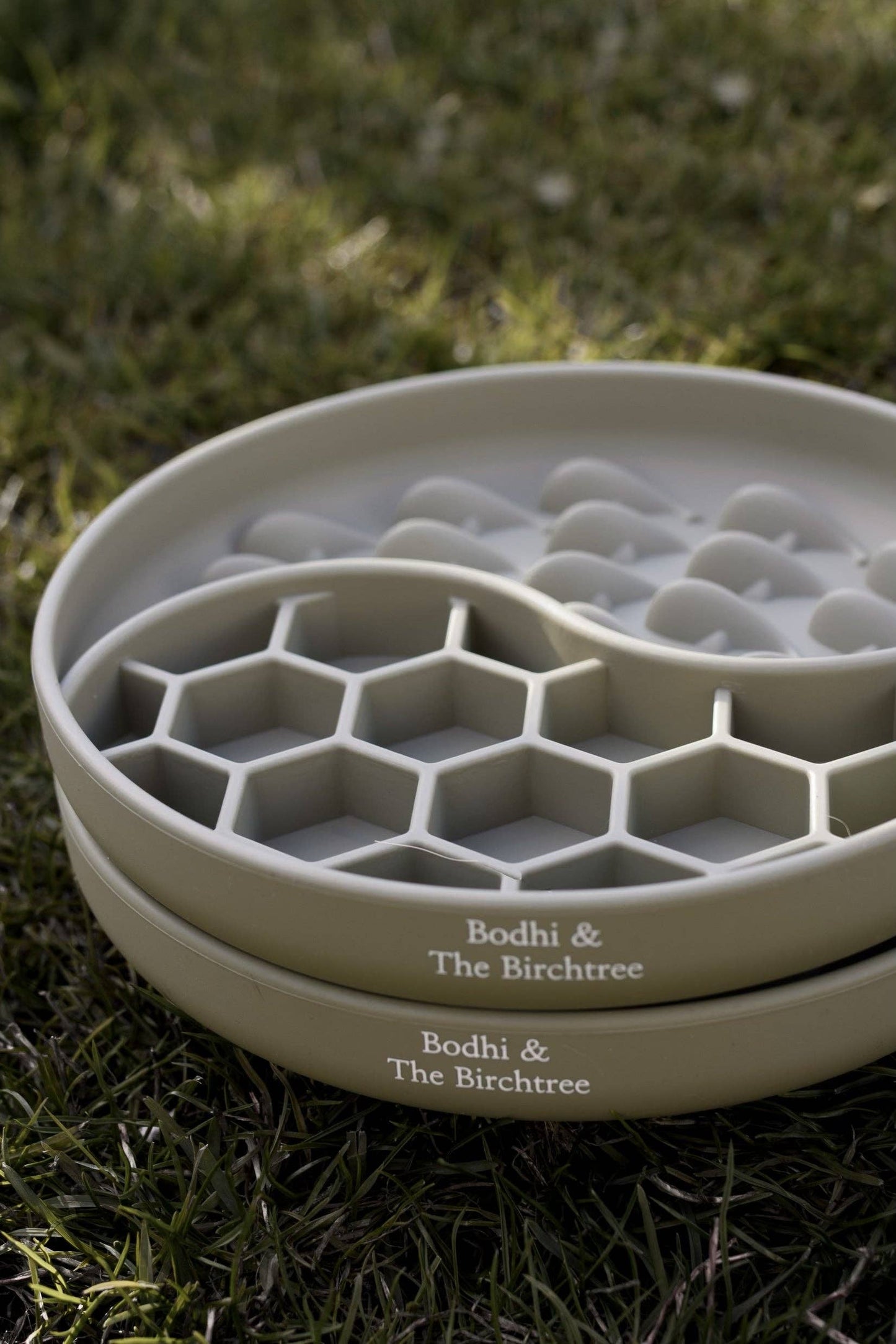 Bodhi & The Birchtree Honeycomb Slow Feeder Bowl In Olive