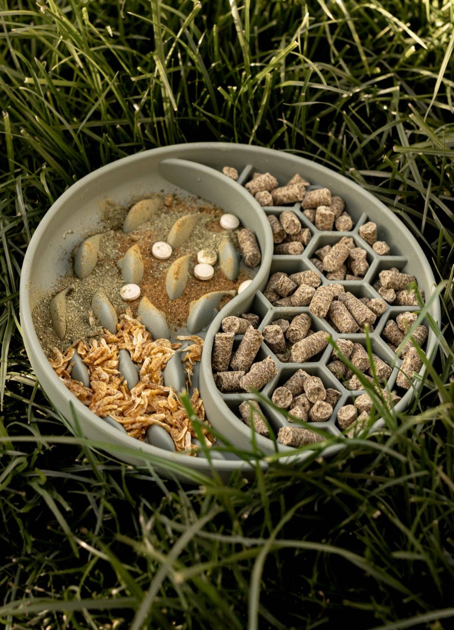 Bodhi & The Birchtree Honeycomb Slow Feeder Bowl In Olive