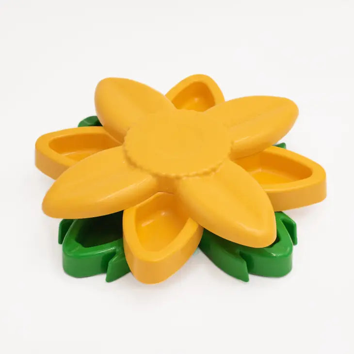 ZippyPaws SmartyPaws Sunflower Puzzle Feeder