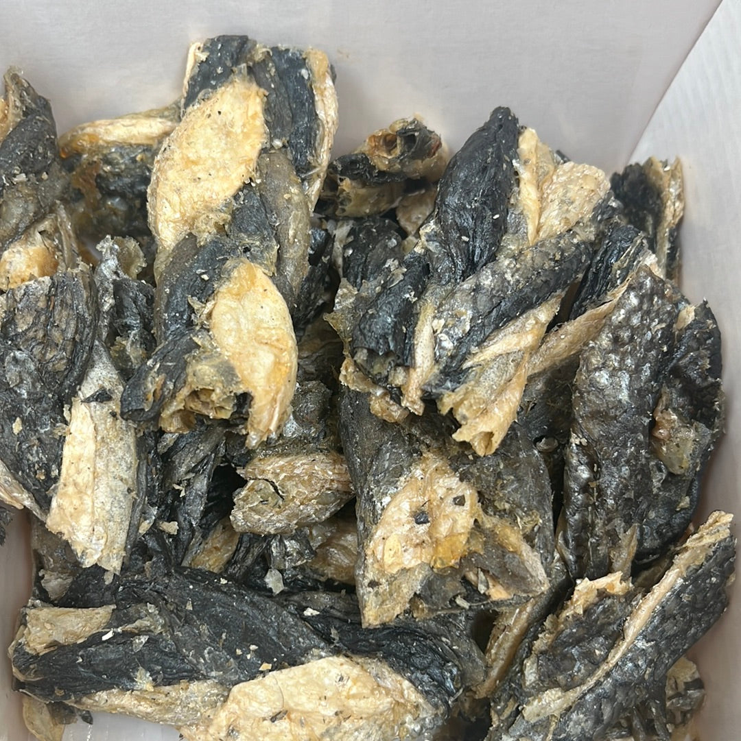 Braided Salmon Skin Crisps
