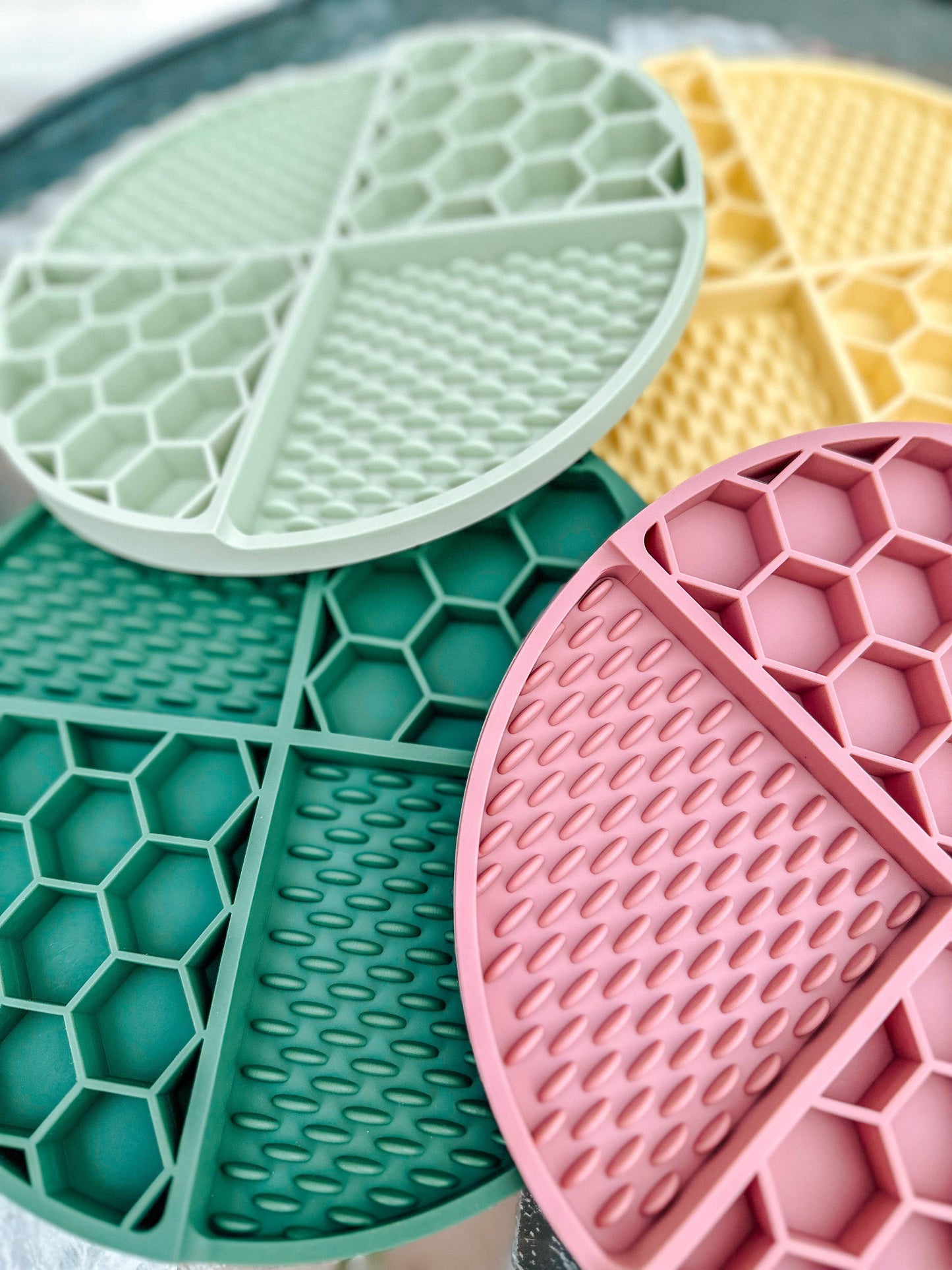 Honeycomb Lick Mat Sea Green